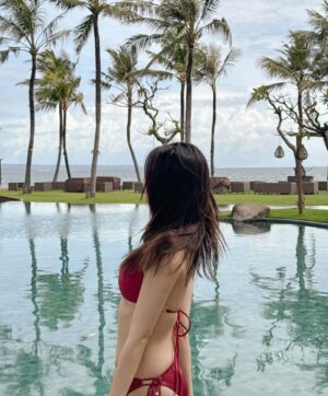 Elaine Ho Instagram - 希望一年四季都是大晴天❀

#bali #summer #swimming