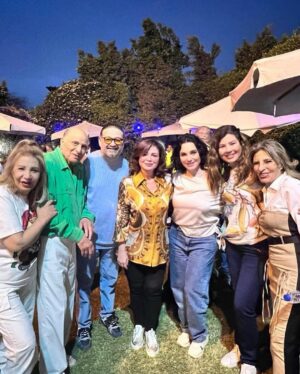 Elham Shahein Instagram - شم النسيم واللمه الحلوه و أجمل صحبه .. و شرفتنا بالحضور  صديقتى الغاليه النجمه الجميلة سولاف فواخرجي .. حبيبة قلبى منوره مصر بلدك التانى .. و كل الفنانين سعداء بوجودك معانا جدا .. و بإذن الله تنورى شاشاتنا بأجمل أعمال من أجمل فنانه .. مرحبا بسولاف فواخرجي النجمه العربيه الرائعه في مصر