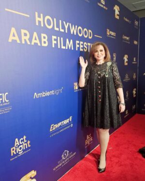 Elham Shahein Instagram - شكرا مهرجان هوليوود للسينما العربيه بلوس أنجلوس .. سعدت بوجودى معكم جدا كرئيسه للجنة التحكيم .. و إستمتعت بمشاهدة أفلام رائعه .. كلها تستحق جوائز .. شكرا مايكل باخوم رئيس المهرجان و كل فريق العمل معك على مجهوداتكم الكبيرة لإنجاح المهرجان و حبكم لفن السينما .. شكرا للجاليات المصريه  و العربيه  الذين سعدنا بلقائهم من خلال مشاهدة الأفلام و المشاركه بالندوات .. ربنا يجمعنا دايما على حب الفن .