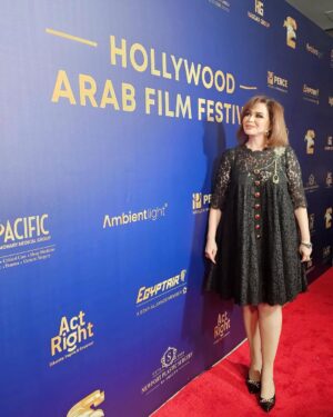 Elham Shahein Instagram - شكرا مهرجان هوليوود للسينما العربيه بلوس أنجلوس .. سعدت بوجودى معكم جدا كرئيسه للجنة التحكيم .. و إستمتعت بمشاهدة أفلام رائعه .. كلها تستحق جوائز .. شكرا مايكل باخوم رئيس المهرجان و كل فريق العمل معك على مجهوداتكم الكبيرة لإنجاح المهرجان و حبكم لفن السينما .. شكرا للجاليات المصريه  و العربيه  الذين سعدنا بلقائهم من خلال مشاهدة الأفلام و المشاركه بالندوات .. ربنا يجمعنا دايما على حب الفن .
