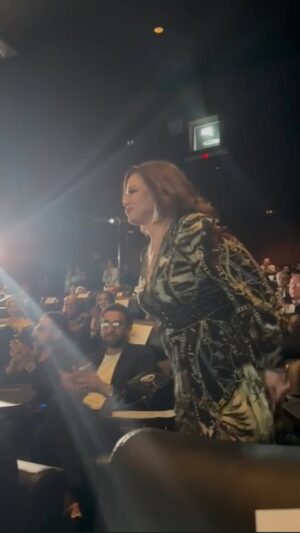 Elham Shahein Instagram - سعيده بوجودى للسنه التانيه فى مهرجان هوليود للسينما العربيه كرئيسه للجنة التحكيم .. و قد تم تكريمى العام الماضي فى إفتتاح المهرجان ..أتمنى  أن يستمتع الجمهور و لجنة التحكيم بمشاهدة الأفلام المشاركه.. مبرووووووك