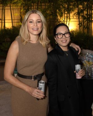 Elizabeth Banks Instagram - Celebrating all the fearless women who push the boundaries, make their voices heard, work their asses off, and show up for each other day in and day out. Happy International Women’s Day ❤️