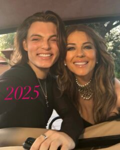 Actress Elizabeth Hurley HD Photos and Wallpapers October 2025