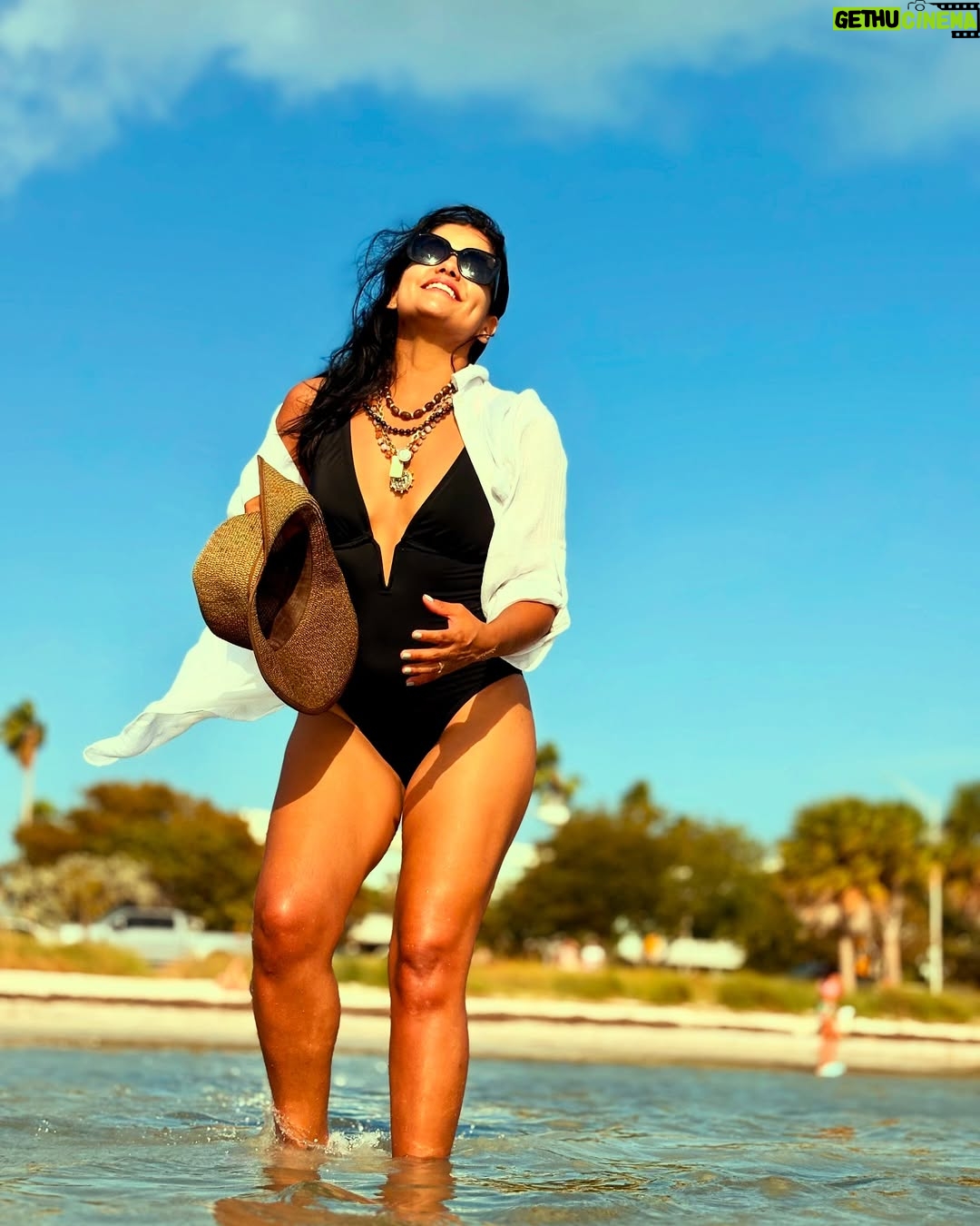 Emilia Ceballos - 836 Likes - Recargada !
El mar todo lo cura!
#springbreak #miami #playa
❤️💋🪸