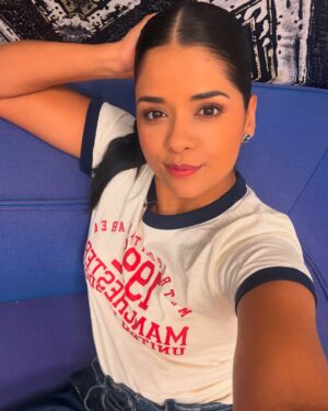 Emilia Ceballos Instagram - Feliz día gente linda ! 

Vamos con todos los poderes !