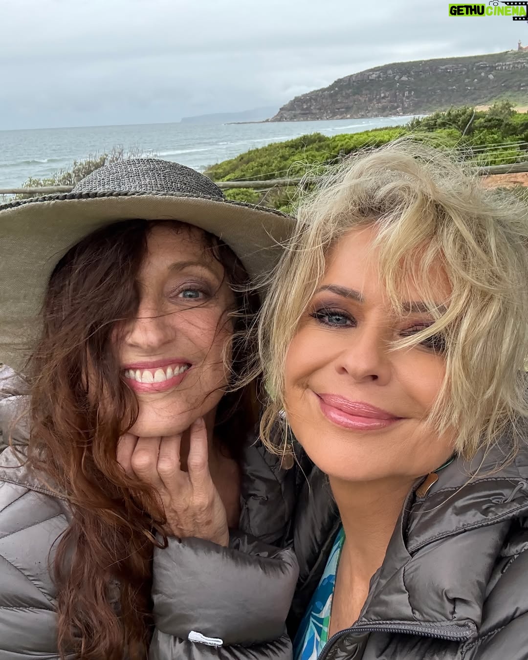 Emily Symons - 6.9K Likes - A little bit of both lives lately 🤍