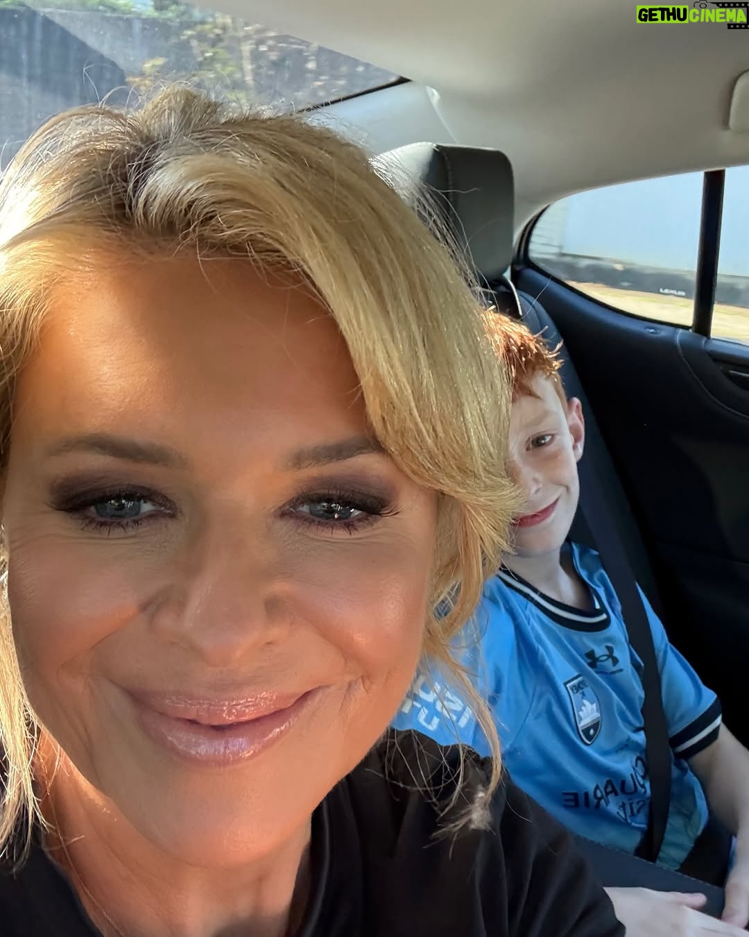 Emily Symons - 6.9K Likes - A little bit of both lives lately 🤍