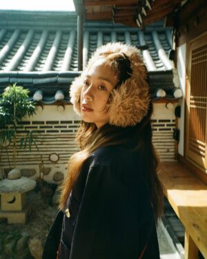 Emma Wu Instagram - 不敢相信這是我們的民宿吧🏠
不敢相信妝髮是我吧🙋🏼‍♀️
不敢相信還有照片吧🎞️📷❤️
#想知道民宿打🏠🏠🏠
#想知道妝髮費用打🙋🏼‍♀️🙋🏼‍♀️🙋🏼‍♀️
#想知道還有多少照片打📷📷📷

@sandroparis
@majeparis