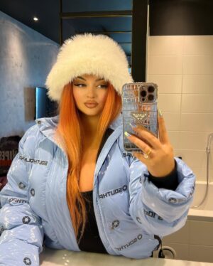 Enca Instagram - Si shkon ajo kenga? N’Amsterdam me …, n’Tiran me dashni? 😉🥰
