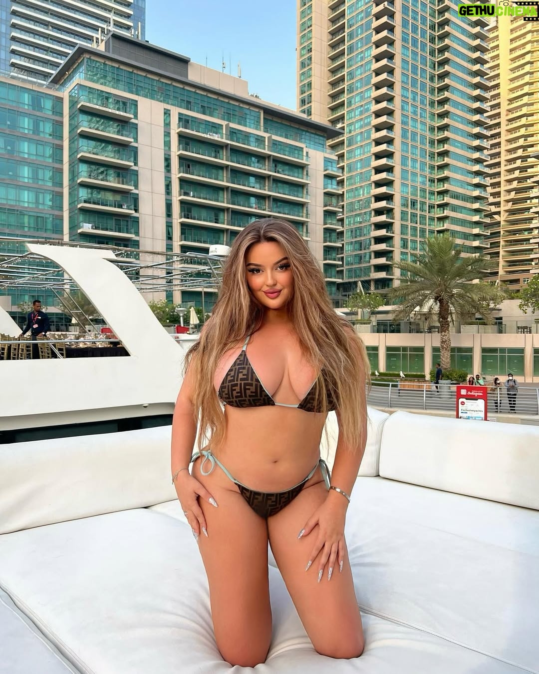 Enca - 84K Likes - I enjoy life - You enjoy watching me -> WIN - WIN situation 😋😜 @xclusiveyachts 🇦🇪
