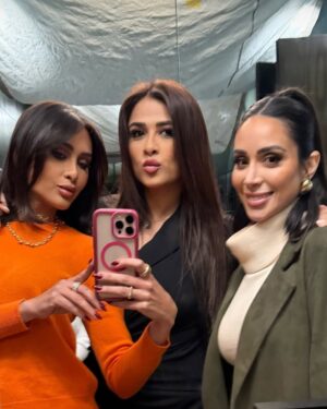 Enjy Kiwan Instagram - ‎فركش مسلسل #وتقابل_حبيب ❤️
‎شكراً لكل صُنّاع العمل الجميل ده، وشكر خاص لعمرو محمود ياسين  @amr_yassin على السيناريو العظيم 😍 وللمخرج محمد  الخبيري @mohamedelkhabeiry على رؤيته الرائعة!
‎وألف مبروك @karimfahmiofficial على الأغنية الحلوة دي 🎶