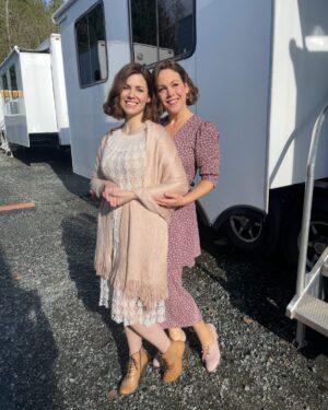 Erin Krakow Instagram - HBD to my soul sister Sharon,
Who is talented, funny, and carin’.
With a brush, comb, or scissors, 
She always delivers -
Even when it’s my costume she’s wearin’!

I love you my sweet friend, @jt.stylist. Through laughter and tears. Sometimes both at once. I’m so grateful I get to spend my days and years with you.