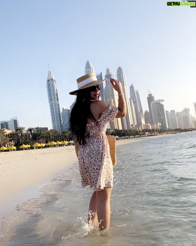 Esraa Al Aseel - 27.5K Likes - #live_in_moment #dubai 🤍
#esra_alaseil #اسراء_الاصيل #the_princess #صدفة