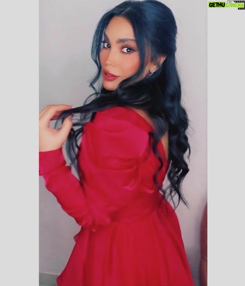 Esraa Al Aseel - 17.5K Likes - من حفلة راس السنة في بغداد 2022 💕
#esra_alaseil #اسراء_الاصيل #نقطة_ضعف #the_princess