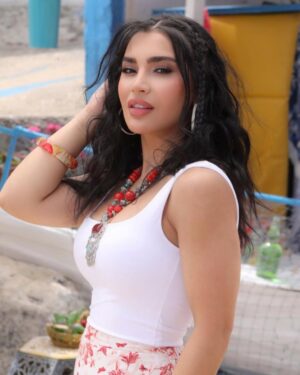 Esraa Al Aseel Instagram - 🤍
#اسراء_الاصيل #esra_alaseil #the_princess #اشهدلي_ياتاريخ