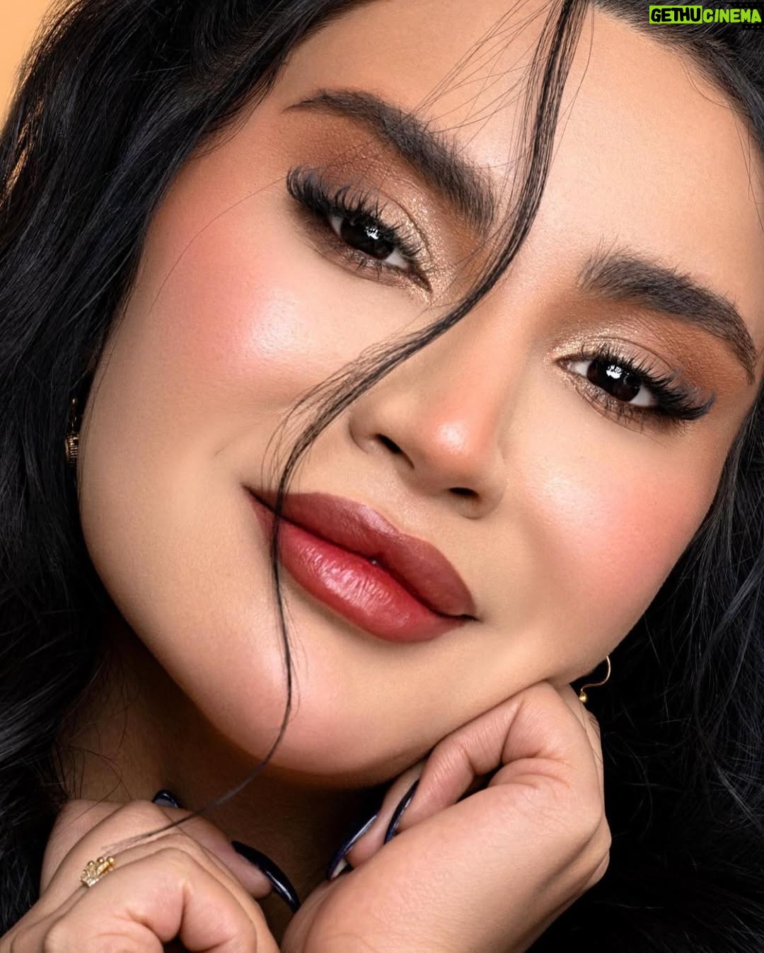 Esraa Al Aseel - 19.9K Likes - 🖤🕊
#esra_alaseil #اسراء_الاصيل #the_princess