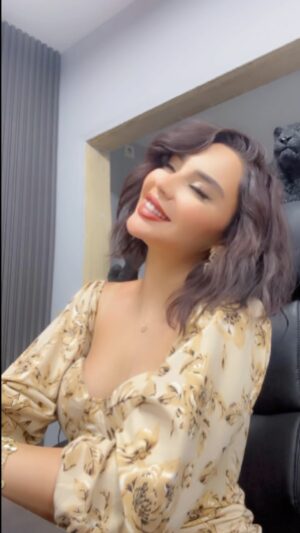 Esraa Al Aseel Instagram - غزوة عشگ وتدوم سنيــن ✌🏻🤍

#مجنونة #اسراء_الاصيل #esra_alaseil #the_princess