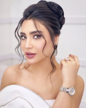 Esraa Al Aseel Instagram - من حفل Corleone - Erbil 
Dress : @jouman.boutique 
Hair : @fadycoiffure 

#اسراء_الاصيل #esra_alaseil #ازمة_وتنتهي #the_princess #alremas_princess #art #celebrity #celebration #singers #songs #فن #اغاني