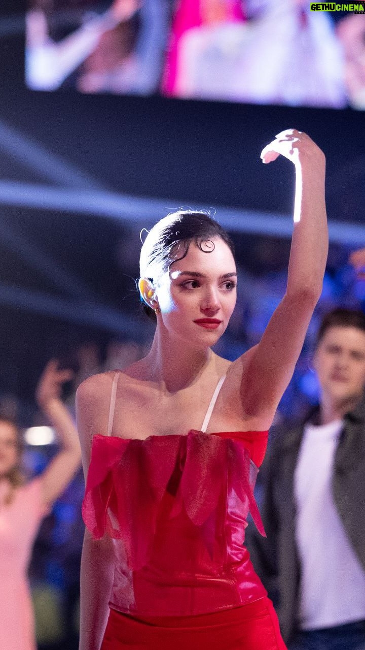 Evgenia Medvedeva - 33.1K Likes - Лёд скользкий😂