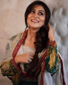 Actress Falaq Naaz HD Photos and Wallpapers April 2025