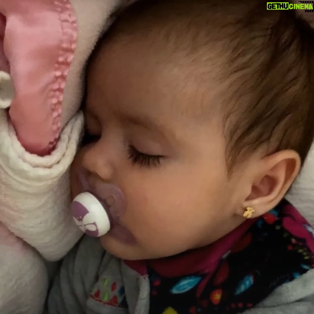 Faloon Larraguibel - 24K Likes - Feliz cumpleaños a mi pequeñita hermosa! 🎂
Llegaste a nuestra vida cuando menos lo esperaba y a pesar de todo lo que pasaba en ese momento te agarraste a mi tan fuerte.
Y ahora eres esta hermosa pequeña.👧🏼
La niña mas simpática, amorosa, cariñosa, delicada, alegre y que adora a sus hermanos.
Te amamos AUGUSTA! ❤
Feliz cumpleaños hija
#FelizcumpleAugusta