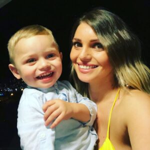 Faloon Larraguibel Instagram - Feliz cumpleaños al niño mas tierno del mundo! Mi principe mas bello y cariñoso, amamos esa sonrisa, gracias por hacernos feliz! Por alegrarnos la vida! Te amo JP #FelizcumpleJP #4años