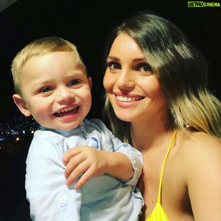 Faloon Larraguibel - 22.1K Likes - Feliz cumpleaños al niño mas tierno del mundo! Mi principe mas bello y cariñoso, amamos esa sonrisa, gracias por hacernos feliz! Por alegrarnos la vida! Te amo JP #FelizcumpleJP #4años