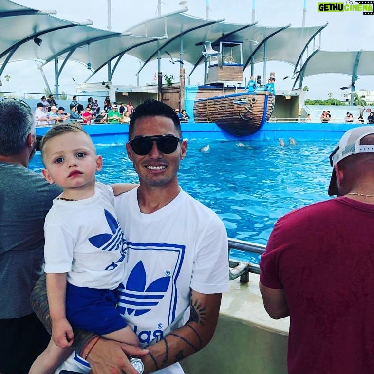 Faloon Larraguibel - 22.1K Likes - Feliz cumpleaños al niño mas tierno del mundo! Mi principe mas bello y cariñoso, amamos esa sonrisa, gracias por hacernos feliz! Por alegrarnos la vida! Te amo JP #FelizcumpleJP #4años