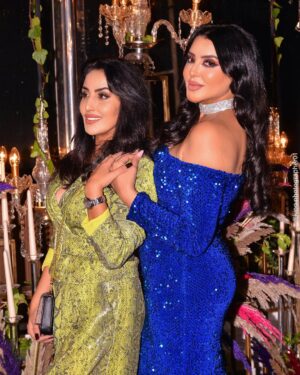 Fati Jamali Instagram - Celebrating Love, Life & Friendship!!
I wanna thanks every single person who showed up for me ❤️and specially to my dear @kaoutar_bouseffour_pr for the beautiful surprise 
@lepalacedanfa 
#bourchanin 
@celebrita_luxury_events 
@piment_sucre_traiteur 
@blackkitchenmaroc 
@dj_saad_kabaj 
@king.photographer01