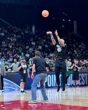Fatima Al Safi Instagram - Had a blast celebrating NBA Appreciation Day yesterday🏀 Grateful for the unforgettable moments.
@abudhabievents 
@nbaarabic 
#nbainabudhabi