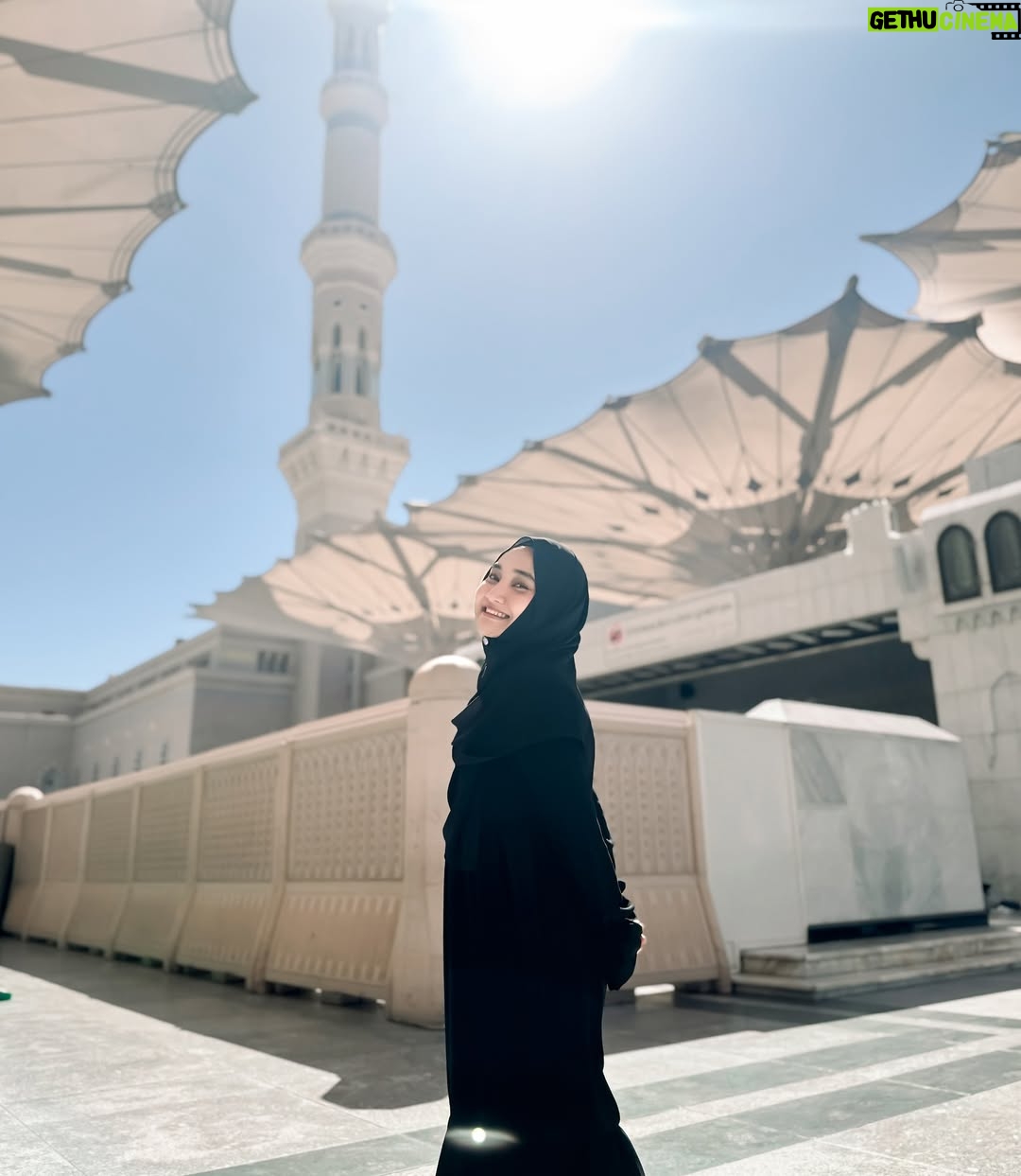 Fatin Shidqia - 31.3K Likes - Selamat lebaran, mohon maaf lahir & Fatin 🤍
pic by @umrohmoment ✨