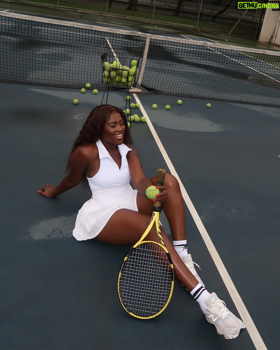 Fella Makafui - 44.4K Likes - Found me a new hobby 😊 🎾
Who else loves tennis?
Outfit: @symmetrygears