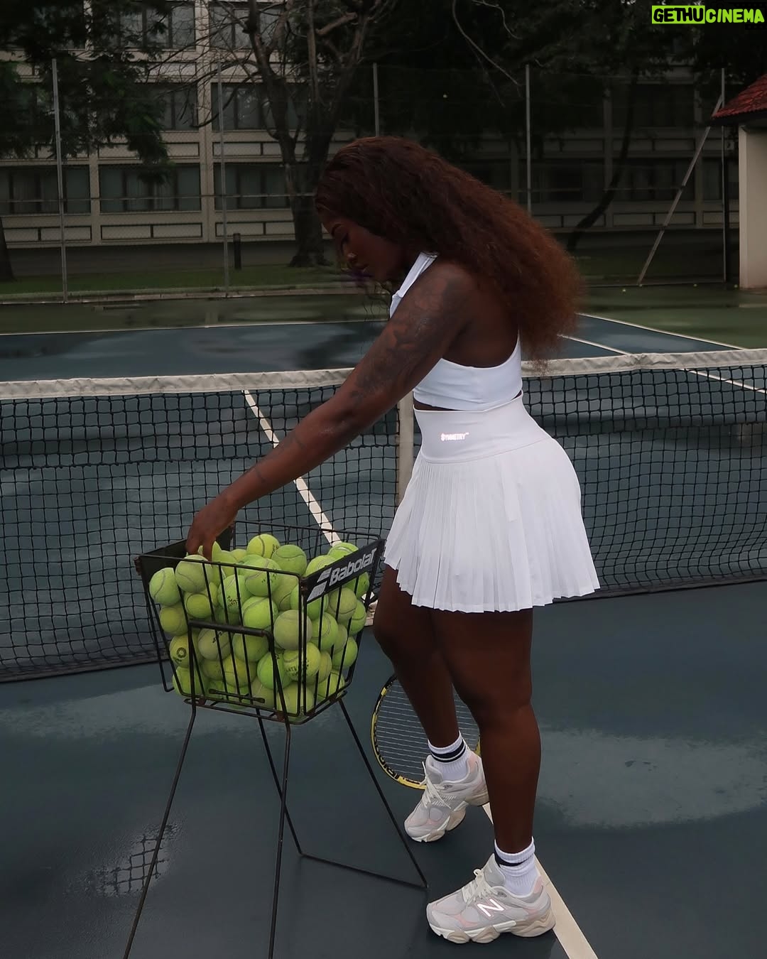 Fella Makafui - 44.4K Likes - Found me a new hobby 😊 🎾
Who else loves tennis?
Outfit: @symmetrygears