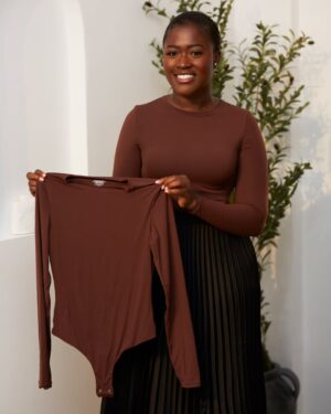 Fella Makafui Instagram - Introducing Snatched Flex by SIMPLY SNATCHED @simplysnatched_ 🌟 Versatile style and performance for workouts and daily life. #SnatchedFlex #SimplySnatched #FitnessFashion

☎️: 0593333964
@simplysnatched_

Cc: @wehndie_ 
Photography: @xhibitphotography