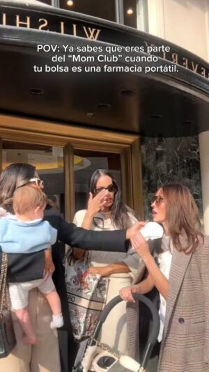 Fernanda Romero Instagram - POV: Ya sabes que eres parte del mom club cuando tu bolsa es una farmacia portátil 😂
-
-
-
-
-
#ClubDeMamás #VidaDeMamá #SerMamá #BolsaDeMamá #MamáPreparada #MamáALaRescate #MamásUnidas #MaternidadReal #HumorDeMamá #ReelDeMamás #MomLife #MomClub #ThisIsMotherhood #MomHack #relatablemomcontent