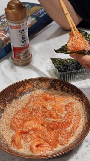 Fita Anggriani Instagram - Cobain yg lagi viraL dech 🥢