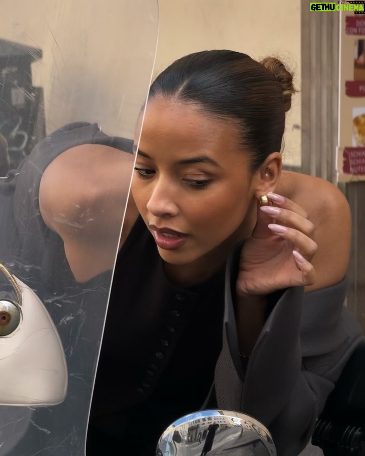 Flora Coquerel - 23.2K Likes - Italie mon amour avec @histoiredor ✨
Les bijoux de cette collection sont made in Italie. 🇮🇹
#ita_tradeagencyparigi
Collaboration commerciale