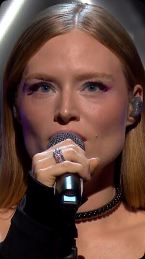 Freya Ridings Instagram - Wow performing “I Can’t Hear It Now” from @arcaneshow for the first time last night live at the 2025 @bafta Games Awards felt magical 🥹✨