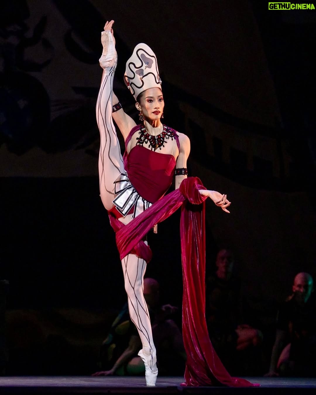 Fumi Kaneko - 15.8K Likes - Another performance of Prodigal Son by George Balanchine tonight with @leodixon21 as the title role.
To learn this iconic role from the legendary Patricia Neary for her last staging at @royalballetandopera was a true honour. 🙏💝 and thank you @leodixon21 for stepping in last minute but making the most of this short process to embrace the double debut!
And thank you to @chris_saunders_ for all the guidance 🙏
It felt like a big challenge performing Juliet, this role the Siren, and Symphony in C back to back but I’m so grateful to get to experience so many roles on stage 🙏❤️
Photos by @dancersdiary 🙏🙌
Hair and makeup by @s.a.nj.a.l.i.c.a_ 🫶🩷