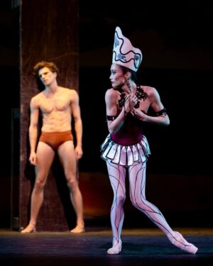 Fumi Kaneko Instagram - Another performance of Prodigal Son by George Balanchine tonight with @leodixon21 as the title role. 
To learn this iconic role from the legendary Patricia Neary for her last staging at @royalballetandopera was a true honour. 🙏💝 and thank you @leodixon21 for stepping in last minute but making the most of this short process to embrace the double debut! 
And thank you to @chris_saunders_ for all the guidance 🙏 
It felt like a big challenge performing Juliet, this role the Siren, and Symphony in C back to back but I’m so grateful to get to experience so many roles on stage 🙏❤️
Photos by @dancersdiary 🙏🙌
Hair and makeup by @s.a.nj.a.l.i.c.a_ 🫶🩷