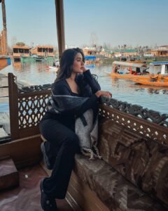 Actress Garima Chaurasia HD Photos and Wallpapers March 2025