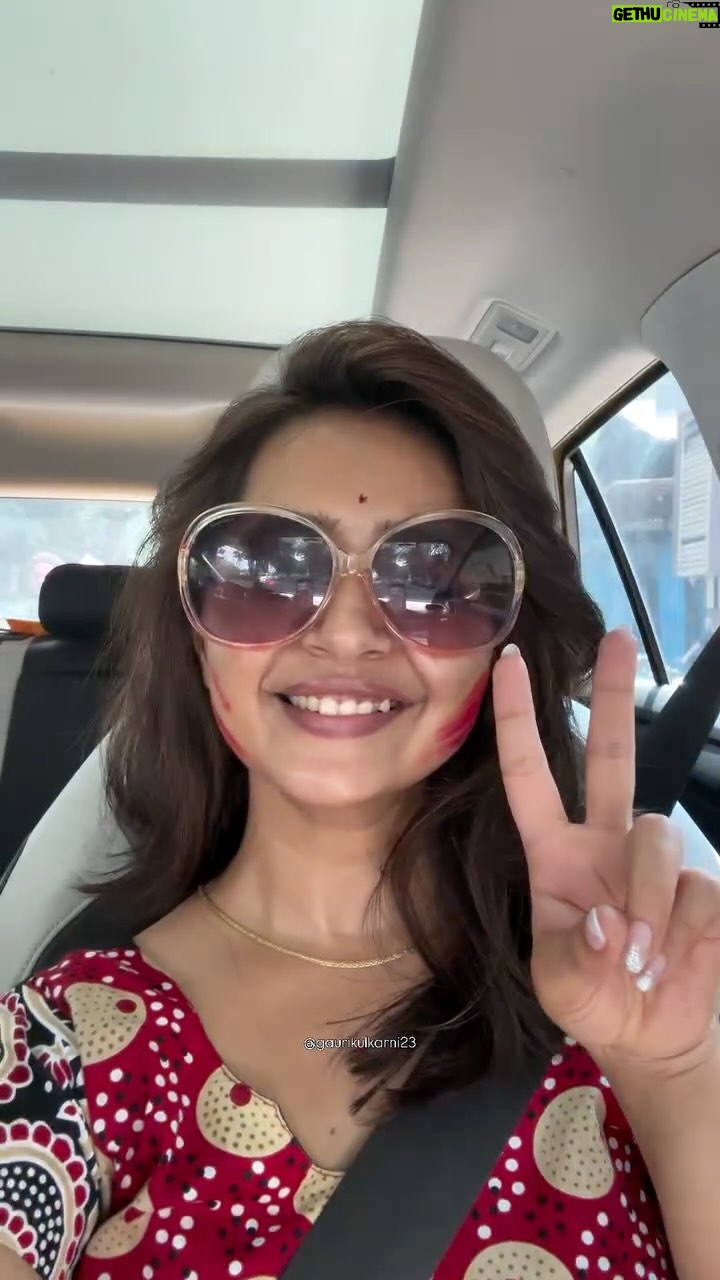 Gauri Kulkarni - 18.5K Likes - Happy Holi! 🌈♥️
.
PS- Watch till end for the perfect outfit tip, this Holi!😛
.
.
#GauriKulkarni #FunnyReels #holi #buranamanoholihai #funnyvideos #trendingreels❤️ #fyp