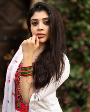 Gayathri Shan Instagram - 💐