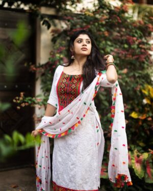 Gayathri Shan Instagram - 💐