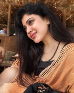 Actress Gayathri Shan HD Photos and Wallpapers March 2025