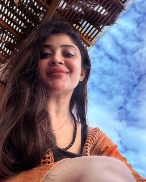 Gayathri Shan Instagram - Collect moments, not things 🫰🏖️