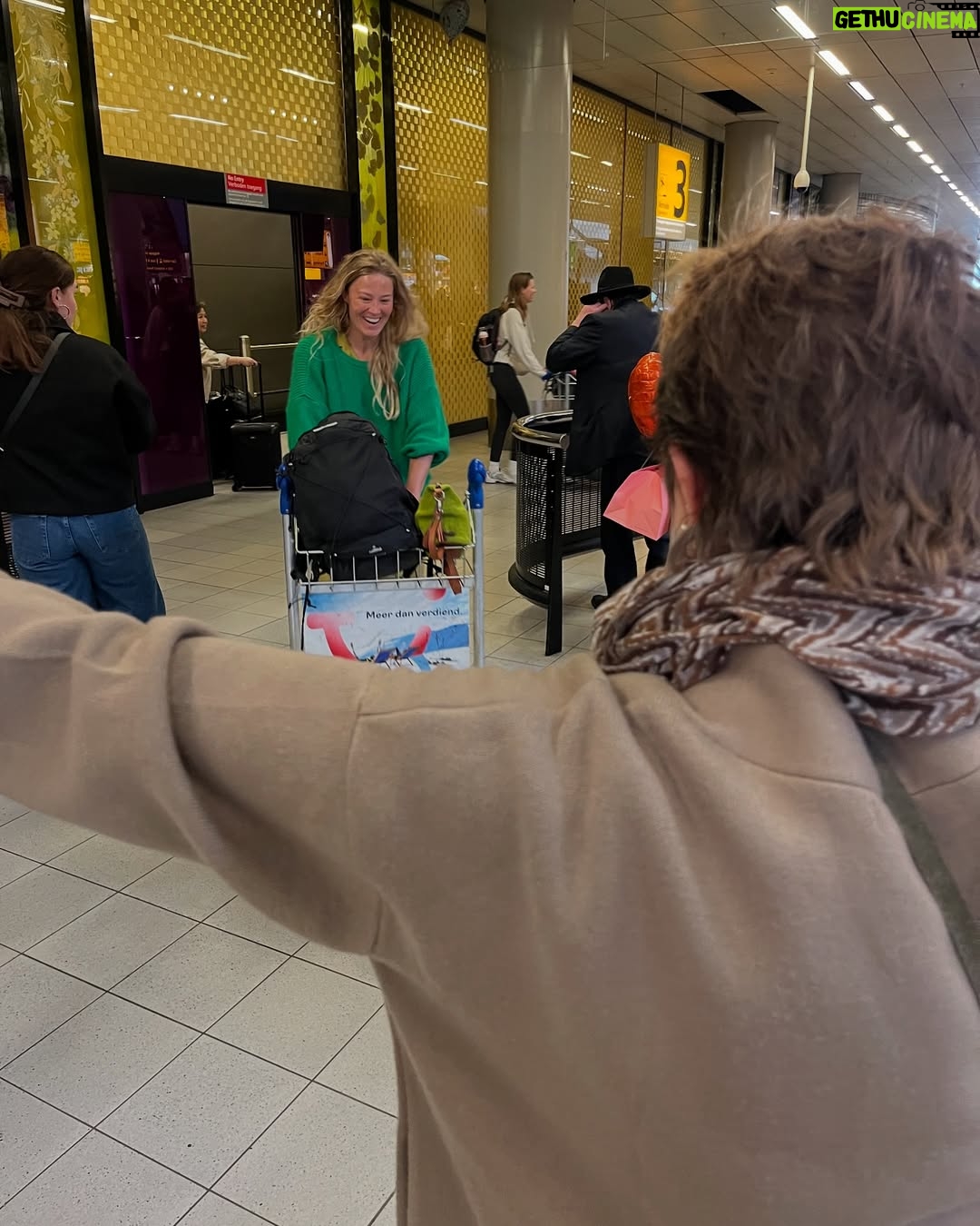 Geraldine Kemper - 3 Likes - Mama op Schiphol❤️