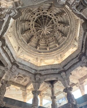Geraldine Kemper Instagram - Het laatste deel van onze reis door India. Rajasthan. 
Binnenkort zal ik hier een filmpje posten. 
Maar het was magisch. 

Jaipur
Pushkar
Udaipur
Ranakpur

#india 
#rajasthan