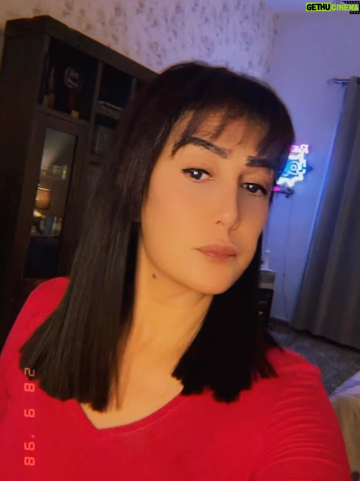 Ghada Abdel Razek - 3 Likes - I changed my hair colour 👸🏻👸🏻…. Because of something important … But unfortunately I failed 😞😞… Sorry .. anyway you like the colour or no 😂😂😎😎…. حبيتو اللوك ولا لا …