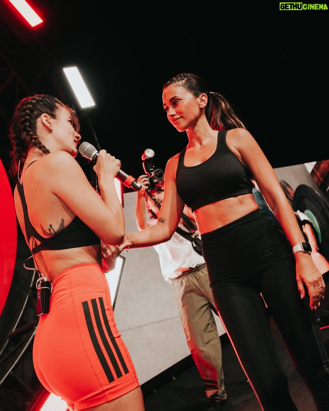 Gimena Accardi - 332.5K Likes - gracias @adidas y @antonelaroccuzzo por elegirme para ser la Host de este evento taaan importante en Miami! wow! salió hermoso y la pasamos bárbaro! full energía femenina! 💗🌹💪🏽 (la próxima hago la clase entera, anto! jaja te quiero) #AdidasOptime